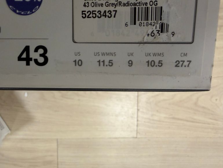 Used Bontrager Foray Mountain Shoes 2025 bike — image 8 of 9