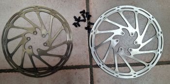 Used Sram Level Silver Stealth 4 Pistoni 2025 bike — image 2 of 5