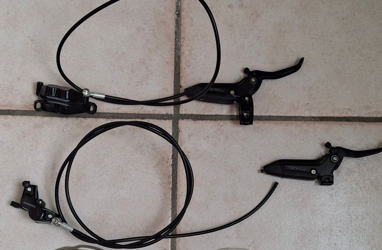 Used Sram Level Silver Stealth 4 Pistoni 2025 bike — image 5 of 5