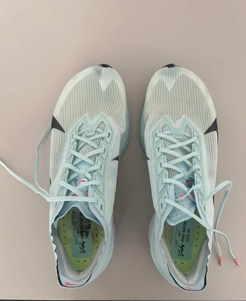 Used Nike Vaporfly Next 4 bike