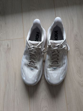 Used Hoka Clifton 10 2025 bike — image 4 of 7