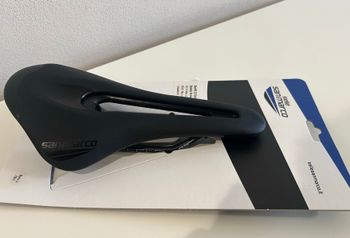 Used Selle San Marco Shortfit 2.0 open-fit 140mm. dynamic narrow bike — image 2 of 3