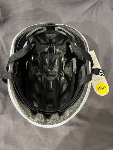 Used MET Rivale Mips 2026 bike — image 4 of 10