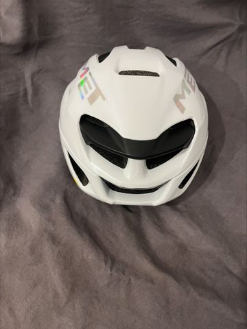 Used MET Rivale Mips 2026 bike — image 5 of 10