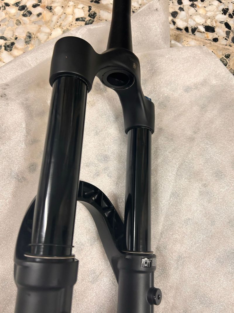 Fox Rhythm 38-170mm 2026 bike usato — immagine 2 di 10