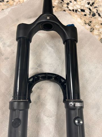Fox Rhythm 38-170mm 2026 bike usato — immagine 9 di 10