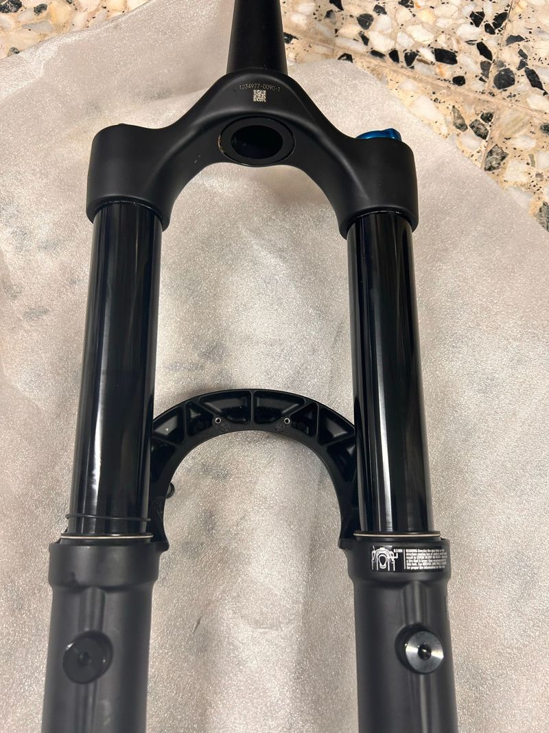 Fox Rhythm 38-170mm 2026 bike usato — immagine 9 di 10