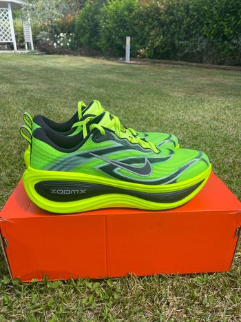 Used Nike vomero plus 2026 bike — image 2 of 10