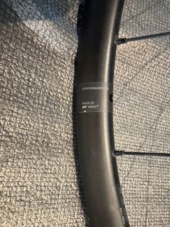 Used Dt Swiss Performance LN Classic 29" (700C) bike — image 9 of 12