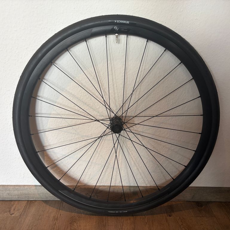 Used Syncros RP2.0 Disc 2025 bike — image 1 of 4