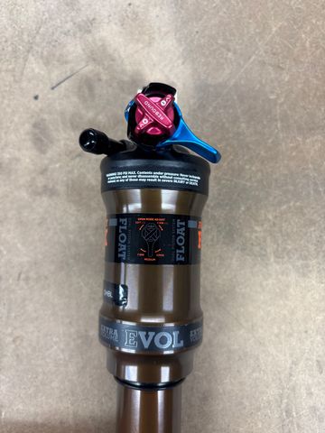 Tweedehands Fox Factory Float Air Shock bike — afbeelding 2 van 3