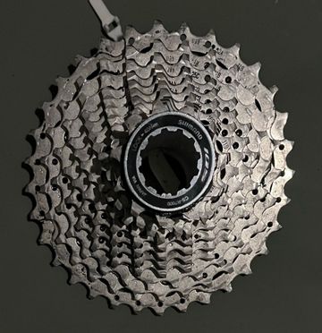 Shimano 105 Drivetrain & Pedals usato