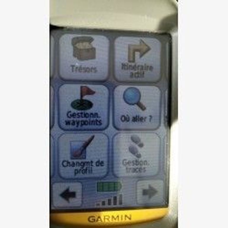 Used Garmin Dakota 10 bike — image 4 of 9