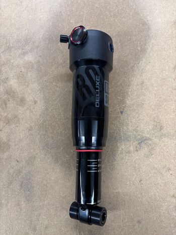 RockShox, Deluxe