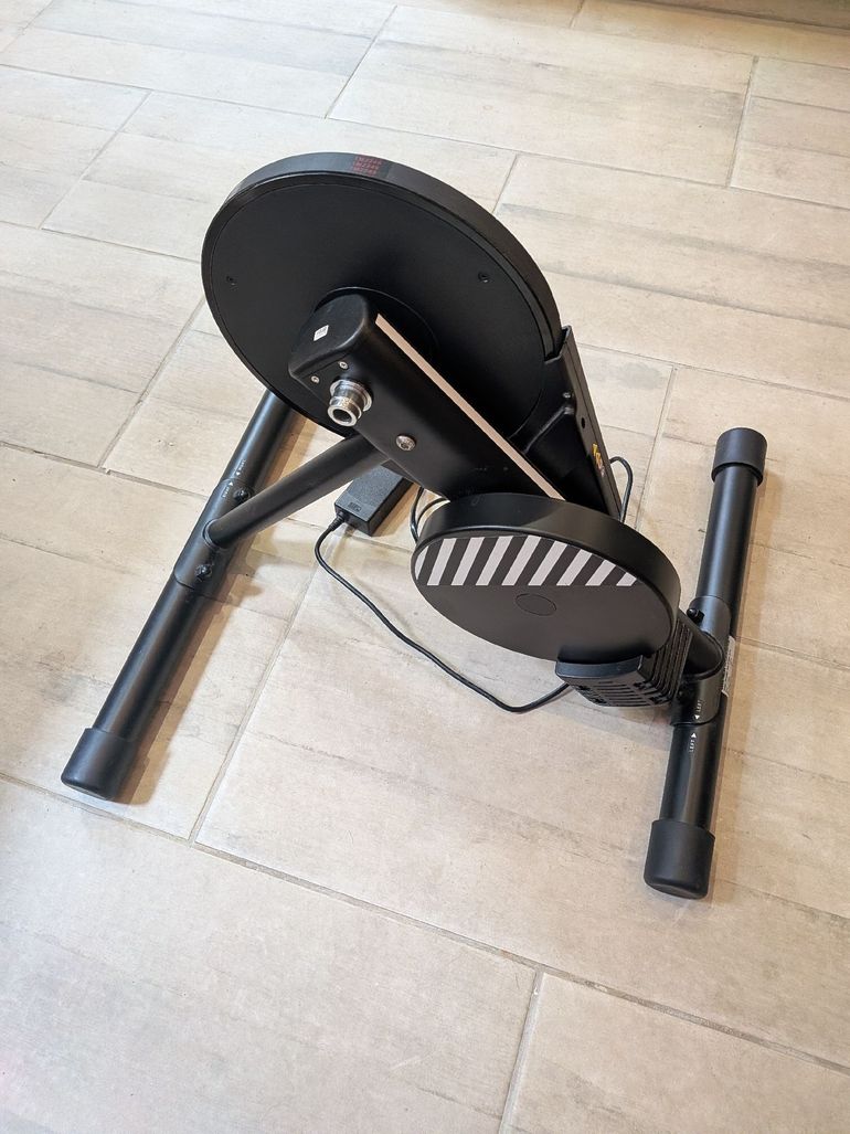 Used Van Rysel D100 Smart Trainer 2026 bike — image 3 of 7