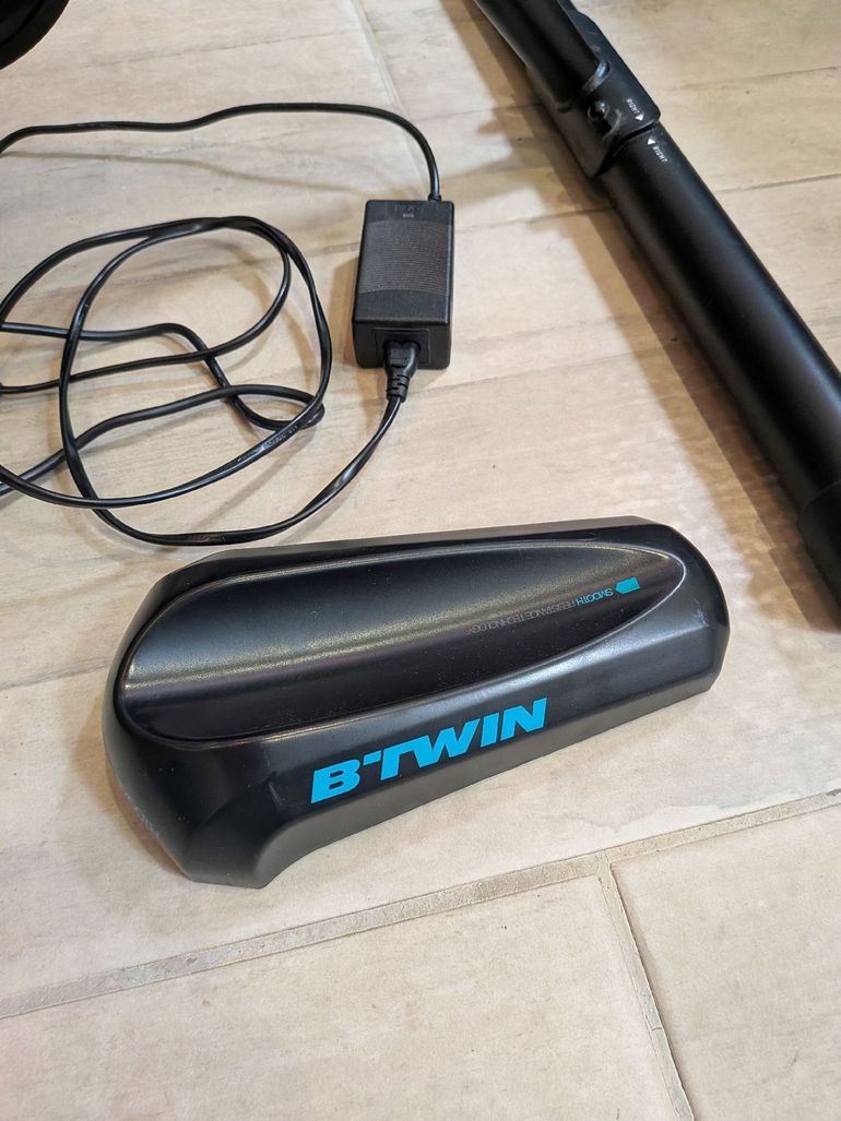 Used Van Rysel D100 Smart Trainer 2026 bike — image 7 of 7