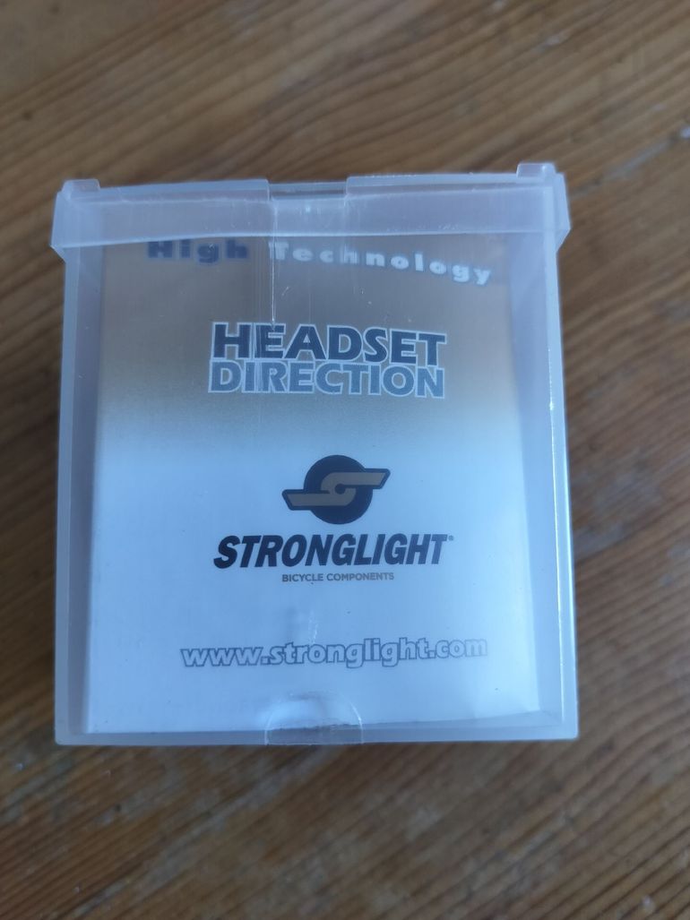 Used Stronglight RAZ Semi Integrated Headset bike — image 2 of 4