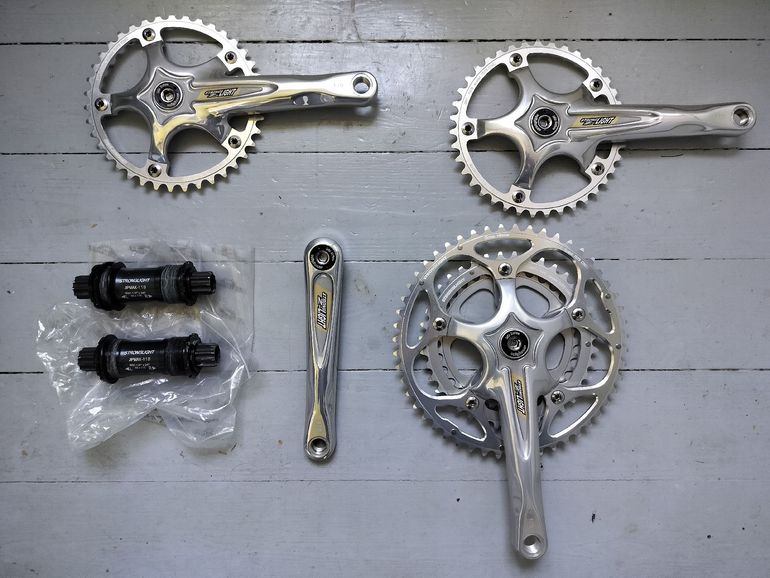 Used Stronglight Z'Light Activ Link Triple Crankset bike — image 1 of 7