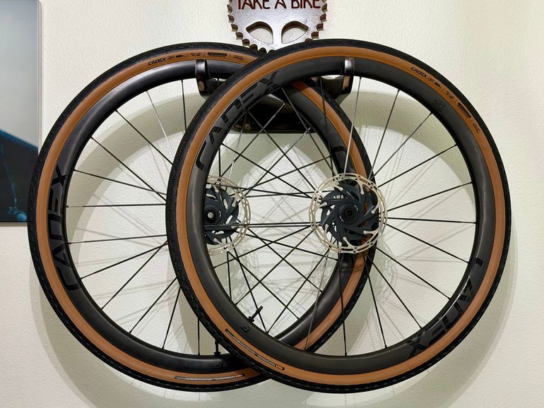 Used Cadex AR 35 Wheelset 2025 bike — image 1 of 7