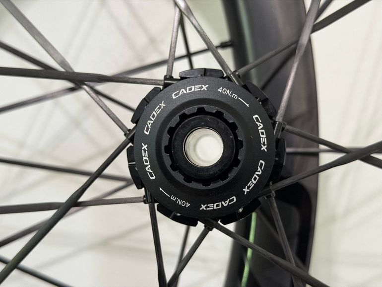 Used Cadex AR 35 Wheelset 2025 bike — image 4 of 6