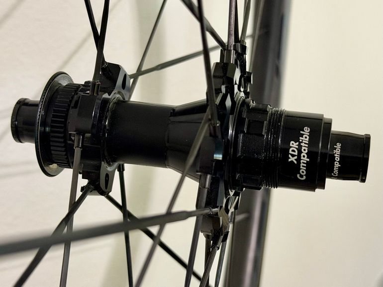 Used Cadex AR 35 Wheelset 2025 bike — image 5 of 6