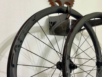 Used Cadex AR 35 Wheelset 2025 bike — image 2 of 6