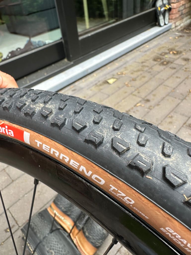 Used Specialized Gravel Tyres bike — image 2 of 3