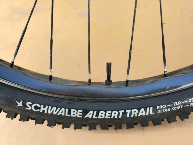 Used We Are One Convergence Triad Wheelset / Onyx / XDR / Berd - Superboost 2025 bike — image 8 of 9