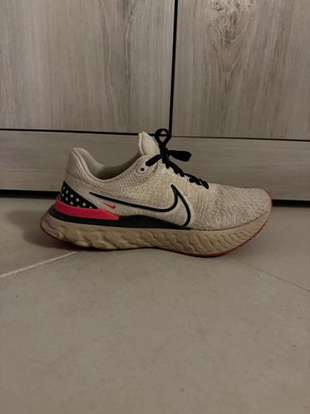 Used Nike react flyknit bike — image 5 of 5