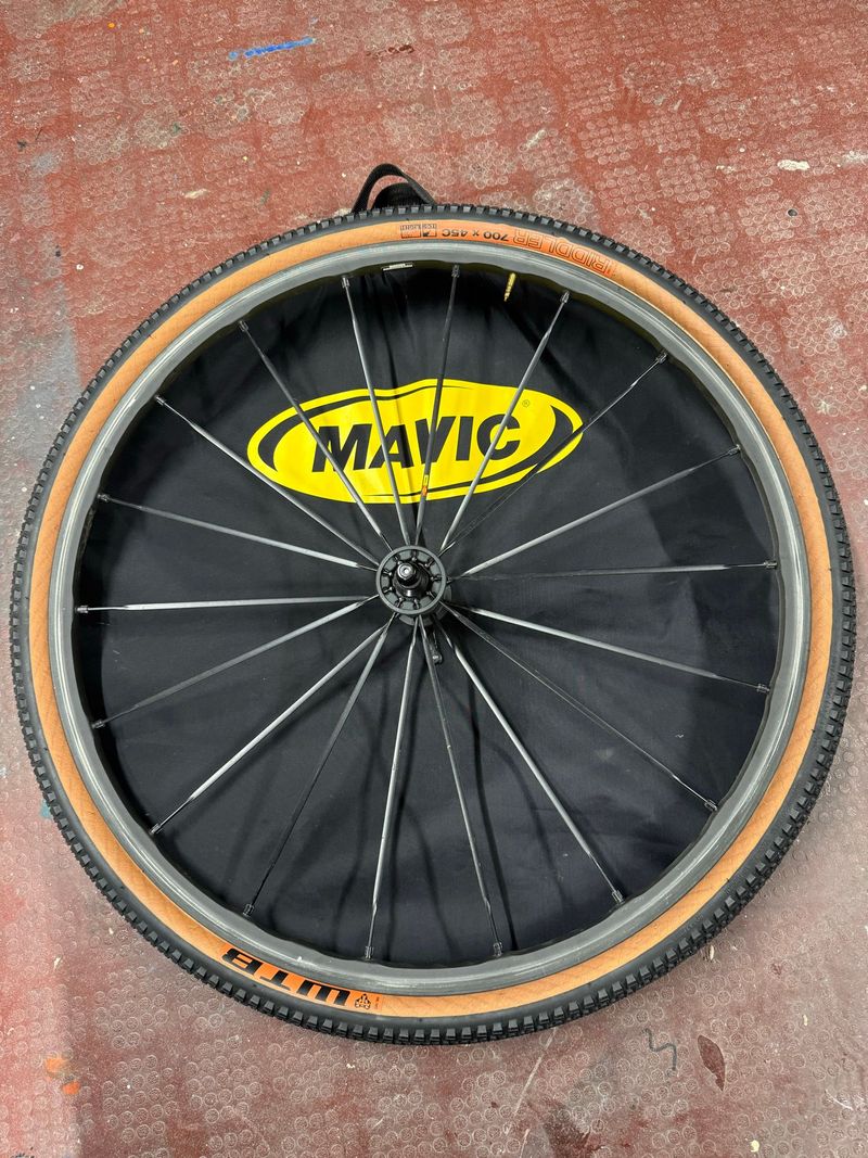 Použité Mavic SSC Carbon Wheelset 2018 bike — obrázek 2 z 10