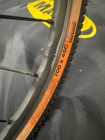 Used Mavic SSC Carbon Wheelset 2018 bike — image 8 of 10