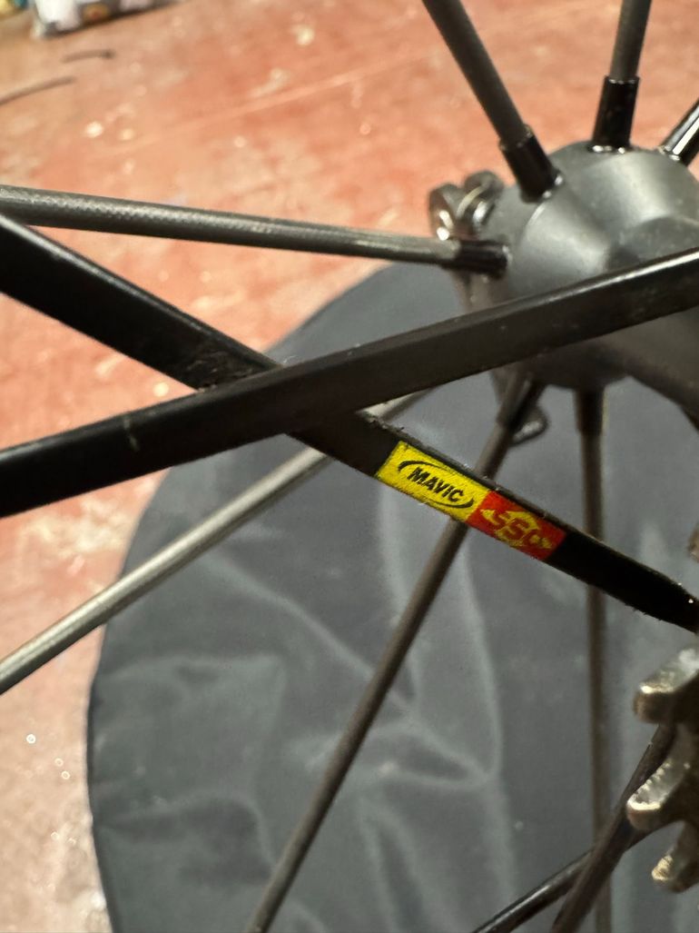 Used Mavic SSC Carbon Wheelset 2018 bike — image 6 of 10