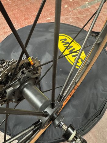 Used Mavic SSC Carbon Wheelset 2018 bike — image 5 of 10