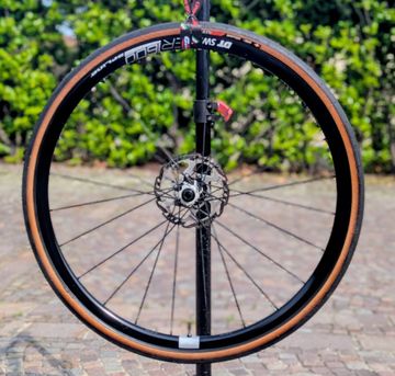 Brugt Dt Swiss ER1600 2025 bike — billede 2 af 4