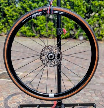 Brugt Dt Swiss ER1600 2025 bike — billede 1 af 4