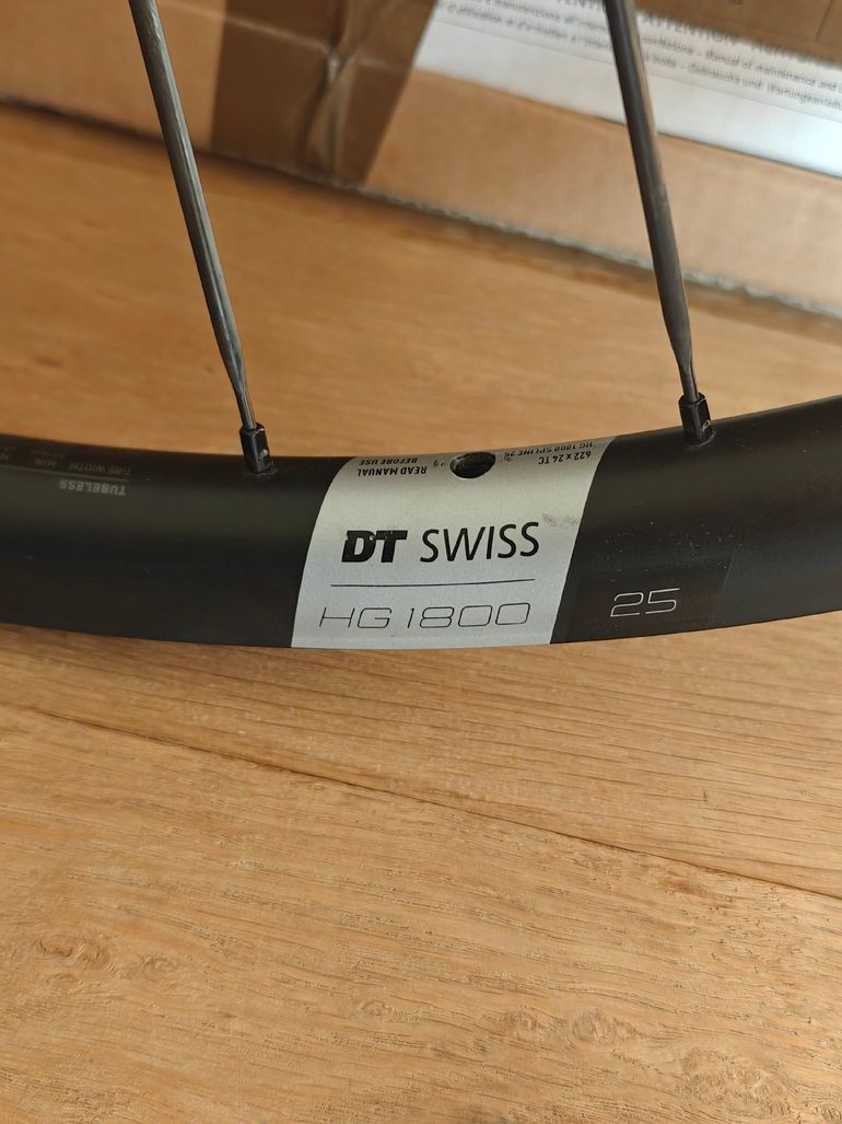 Used Dt Swiss G1800 bike — image 10 of 12