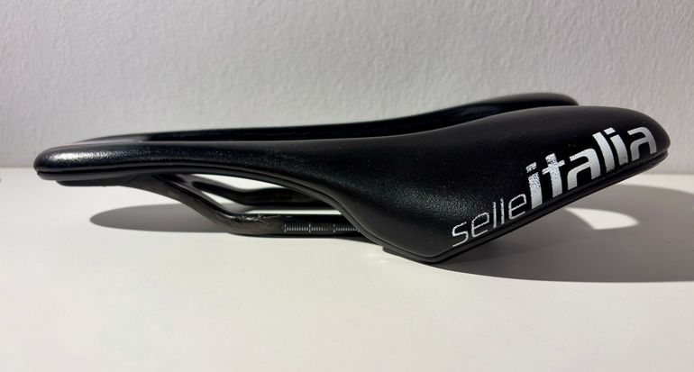 Used Selle Italia SLR Boost Pro Team Carbon 2024 bike — image 4 of 5