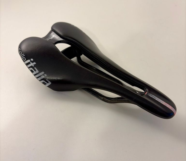 Used Selle Italia SLR Boost Pro Team Carbon 2024 bike — image 1 of 5