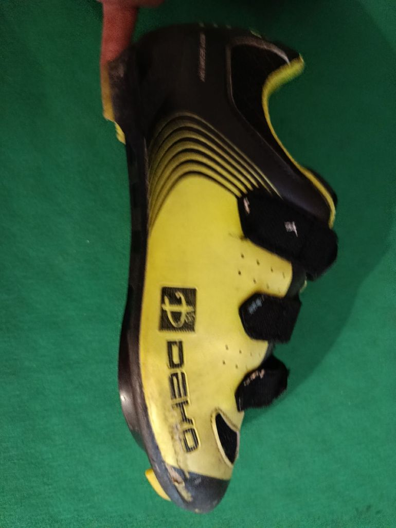 Used Deko body geometry bike — image 3 of 6