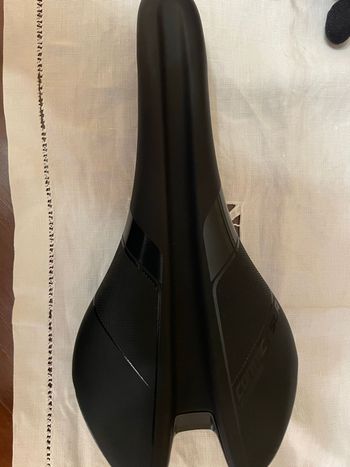 Used Giant Fleet SLR Carbon Saddle bike — image 5 of 5
