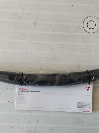 Used Bontrager Carbonio Handlebar 2026 bike — image 2 of 4