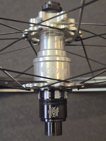 Used Zipp Vesper Hubs with 3 Zero Moto Carbon Rims 27.5 Boost XDR 6-bolt 2024 bike — image 7 of 9