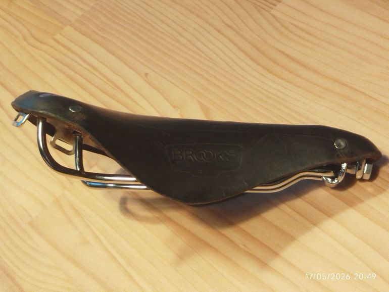 Used Brooks Cuir Noir Saddle bike — image 4 of 5