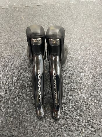 Shimano, Dura-Ace DI2 ST-9070 2x11v