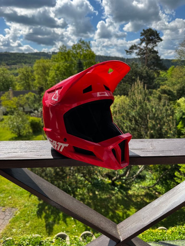 Used LEATT MTB Gravity 1.0 Full-Face Helmet bike — image 1 of 5
