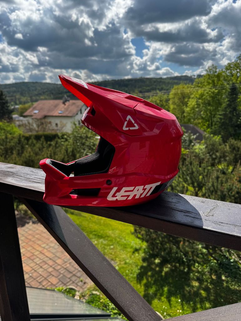 Used LEATT MTB Gravity 1.0 Full-Face Helmet bike — image 2 of 5