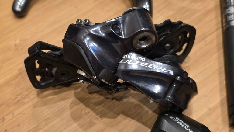Used Shimano Ultegra 6870 Di2 11-speed 2018 bike — image 2 of 11