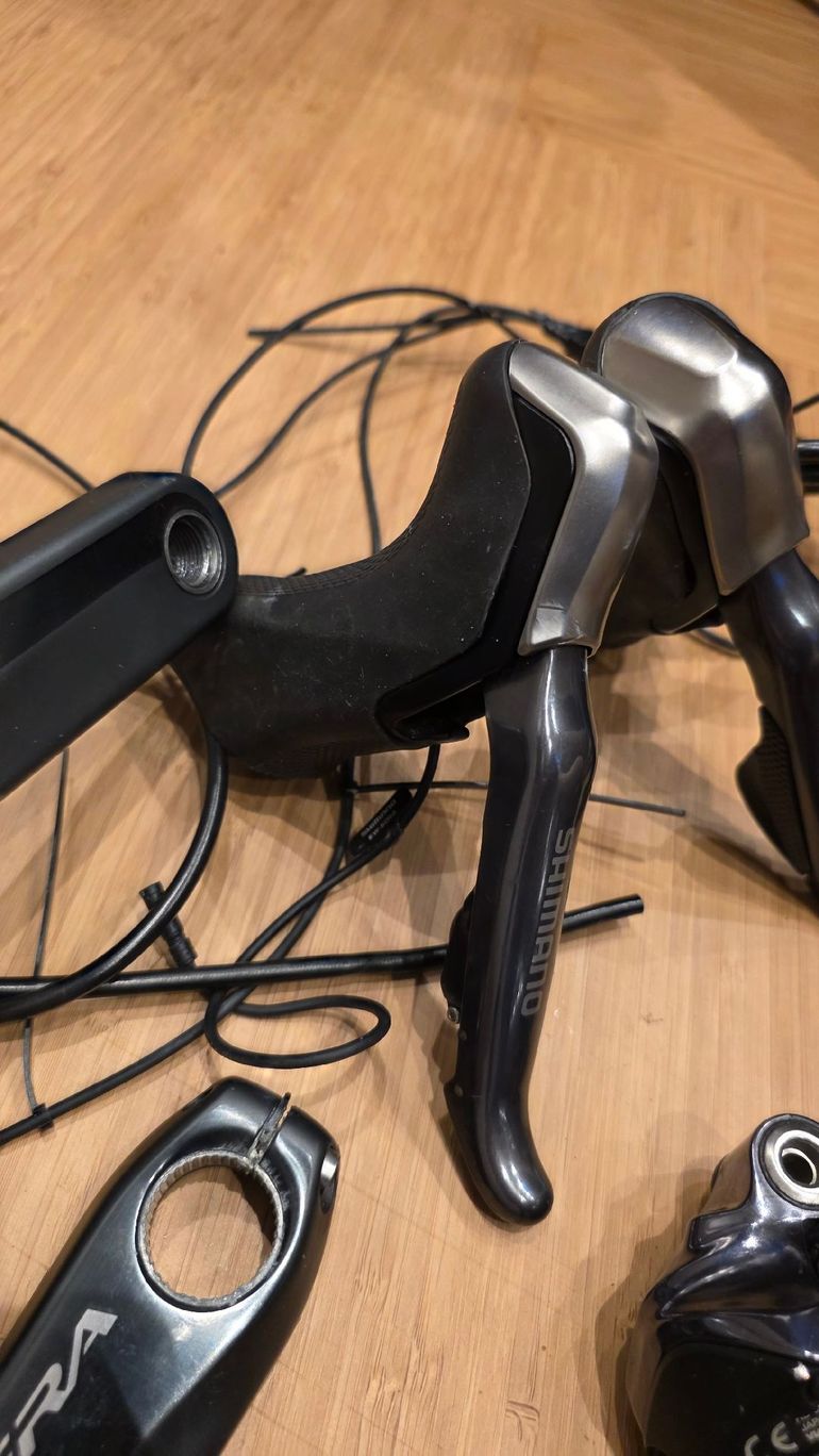 Used Shimano Ultegra 6870 Di2 11-speed 2018 bike — image 7 of 11