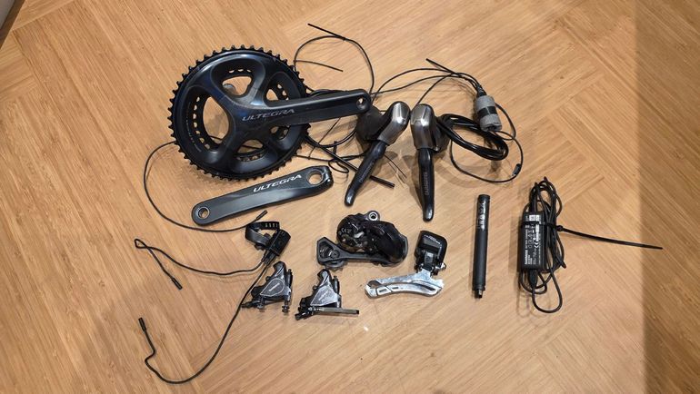 Used Shimano Ultegra 6870 Di2 11-speed 2018 bike — image 1 of 11