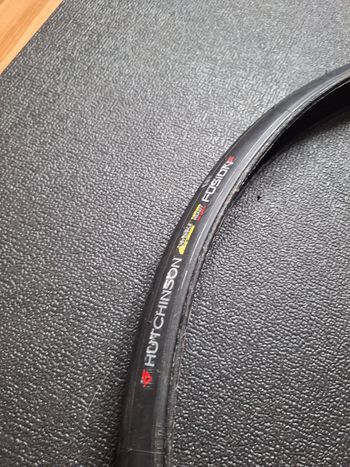 Used Hutchinson Fusion 5 Tires Pair 2025 bike — image 2 of 11
